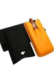 Cohiba Textured Leather & Cedar 3-Finger Cigar Travel Case